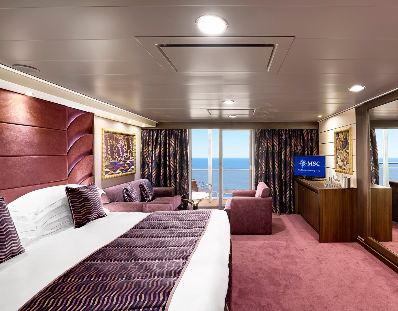 MSC Fantasia Cabin: Deluxe Suite 03